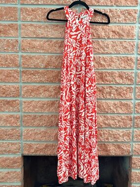 Sleeveless Red and White Printed Maxi Dress